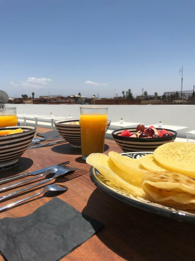 Riad Aicha Kitchen มาร์ราเกช ภายนอก รูปภาพ